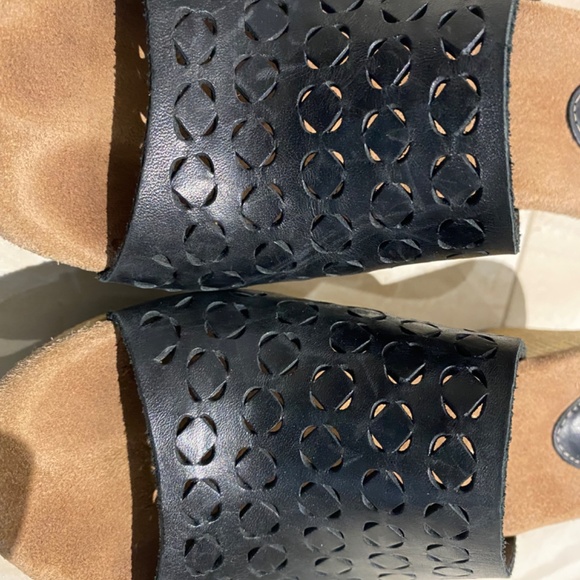 Clarks Artisan - Picture 5 of 6